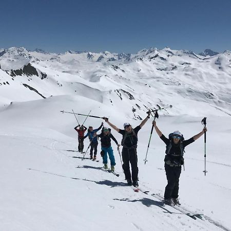 Auberge Sur La Montagne ซานต์-โฟย์-ตาฮองเตส ภายนอก รูปภาพ