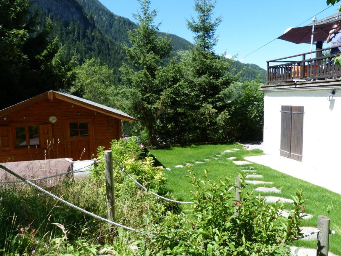 Auberge Sur La Montagne ซานต์-โฟย์-ตาฮองเตส ภายนอก รูปภาพ